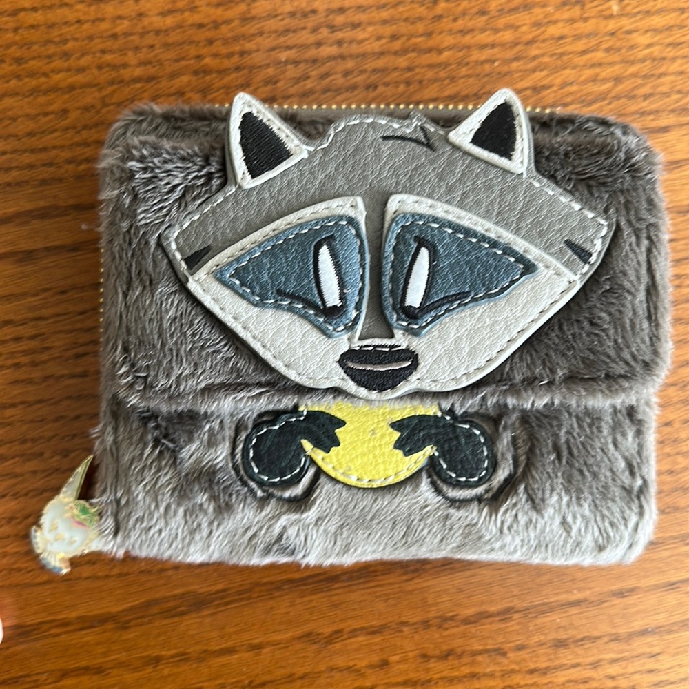NWOT Pocahontas Meeko wallet